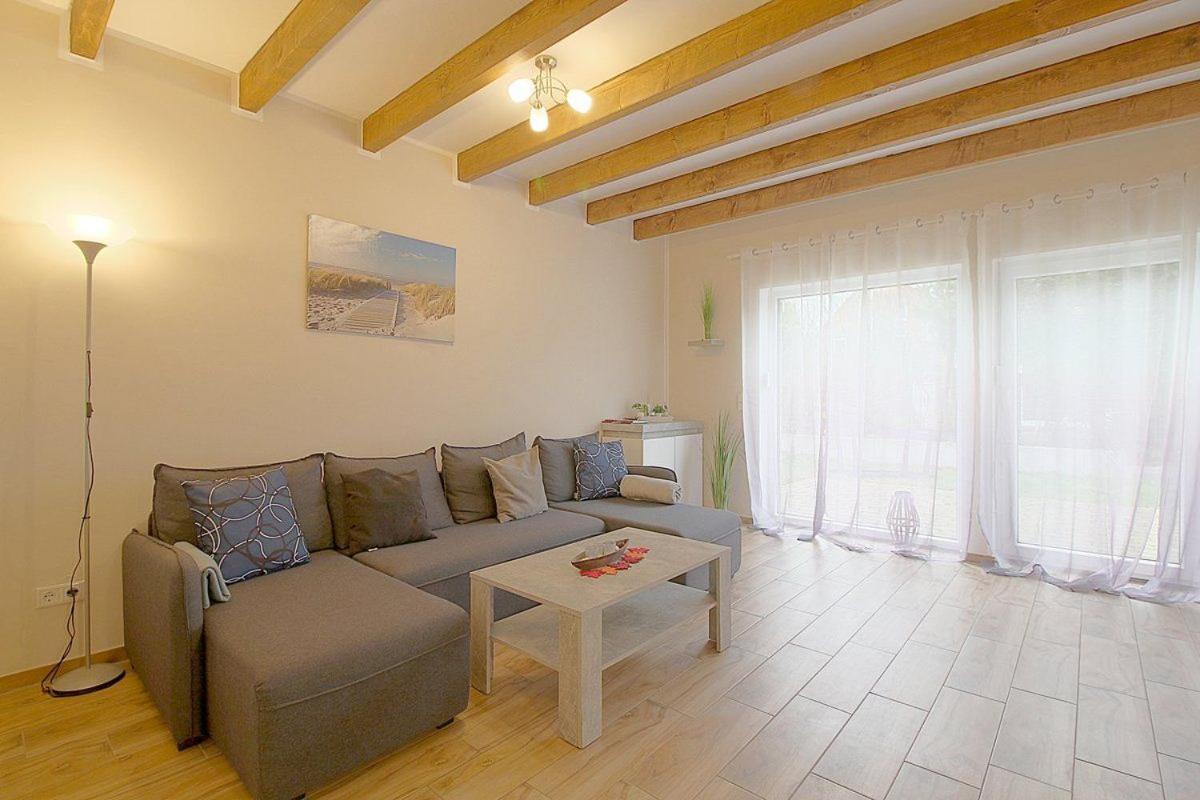 Ferienhaus Lanah Wurster Nordseekuste ภายนอก รูปภาพ