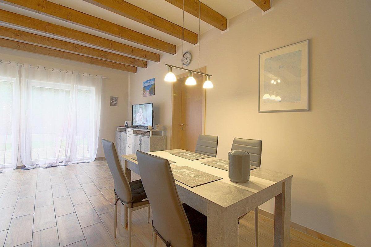 Ferienhaus Lanah Wurster Nordseekuste ภายนอก รูปภาพ